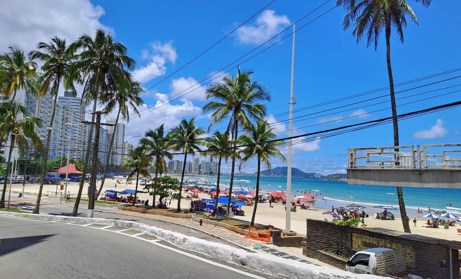 Pe Na Areia - Pitangueiras - Host Apartment Guaruja